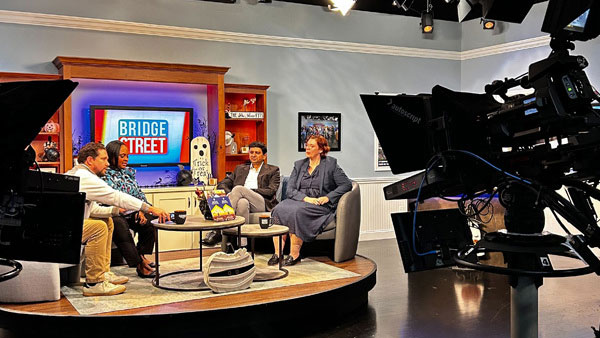 Simon leaders discuss preparing students for a changing business world